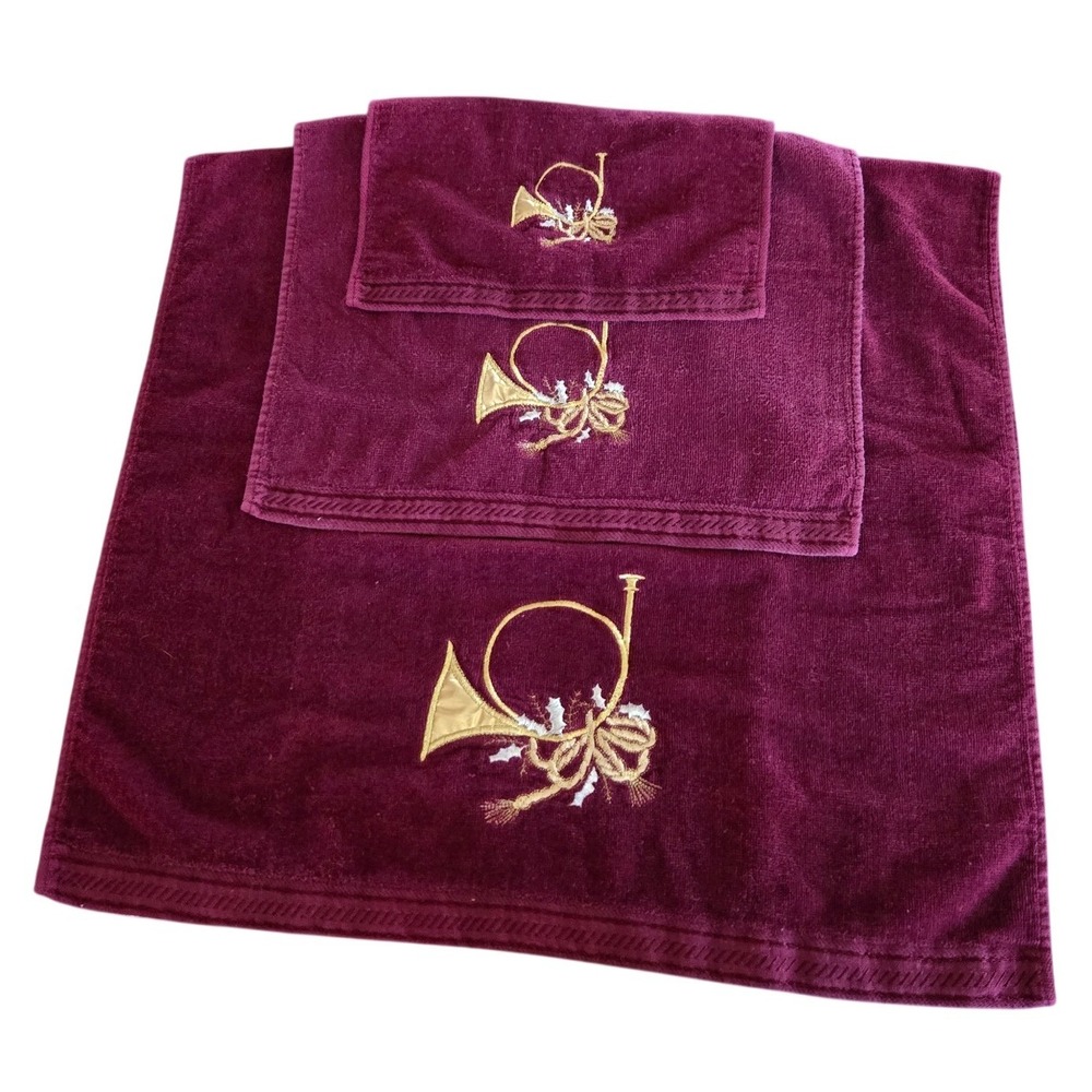Burgundy Christmas Towel Set 4pc Gold Horn Holly Bath Hand Towels Holiday Decor